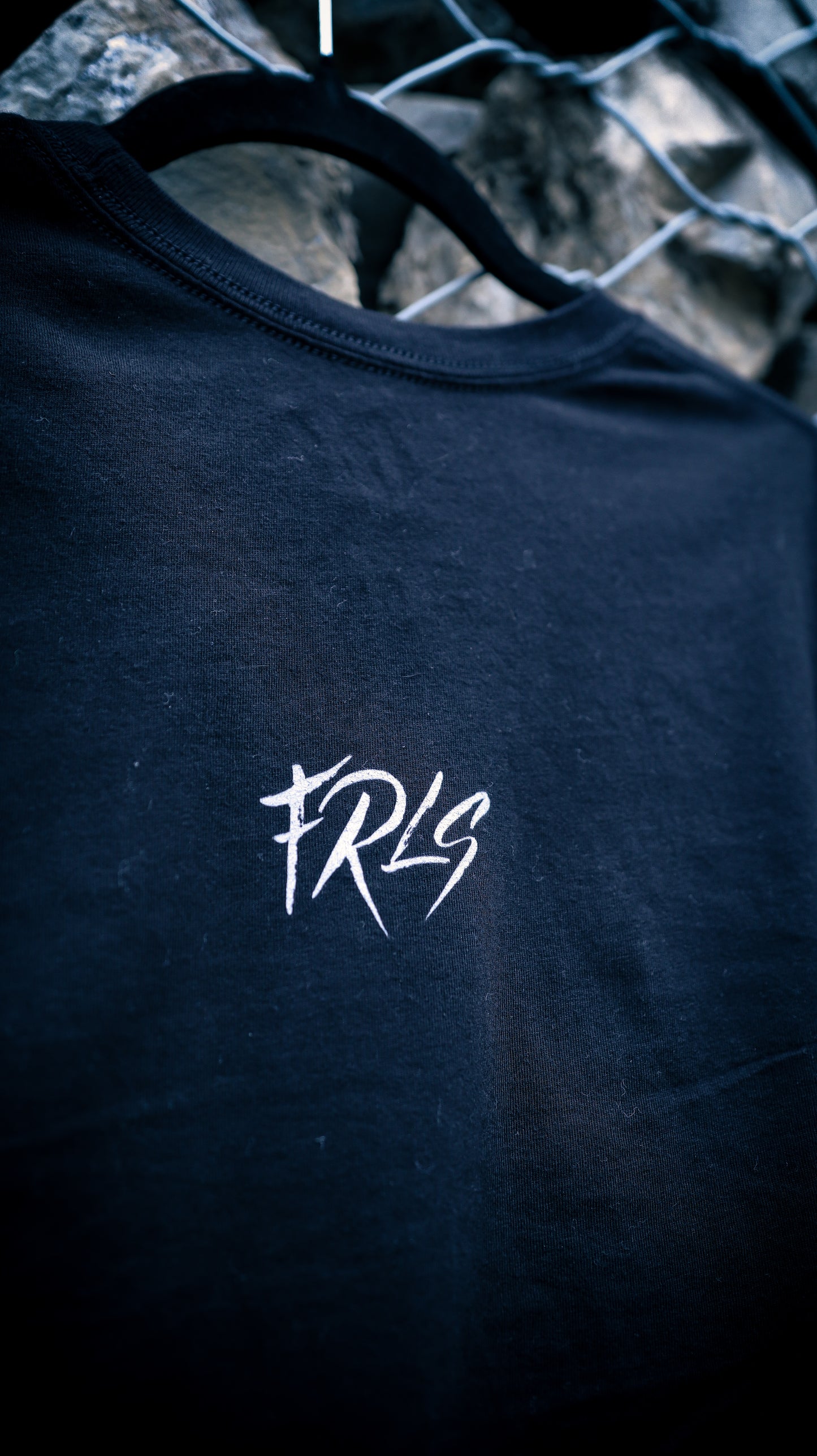 FRLS "grit" split logo athletic fit tee