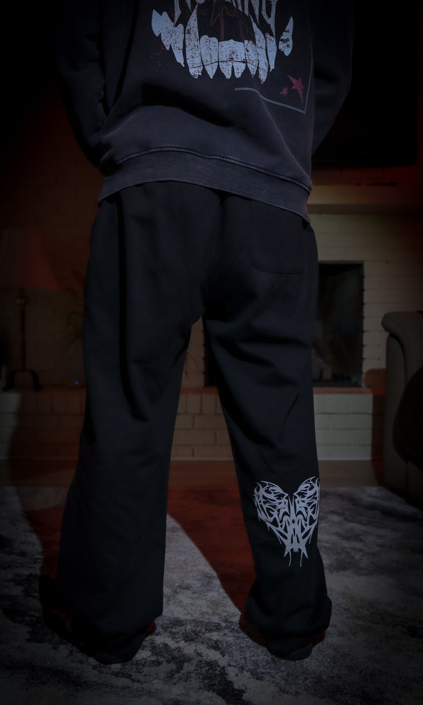 FRLS AON STRAIGHT LEG BAGGY FIT SWEATPANTS -3M REFLECTIVE